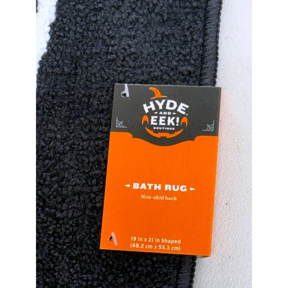 Hyde and EEK! Black Cat Bath Rug Halloween Shaped Non-Skid 19x21 New